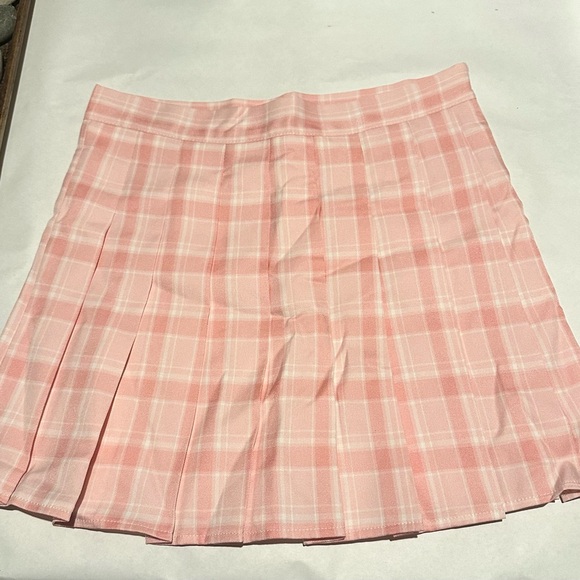 Pleated Skirt - Picture 2 of 5